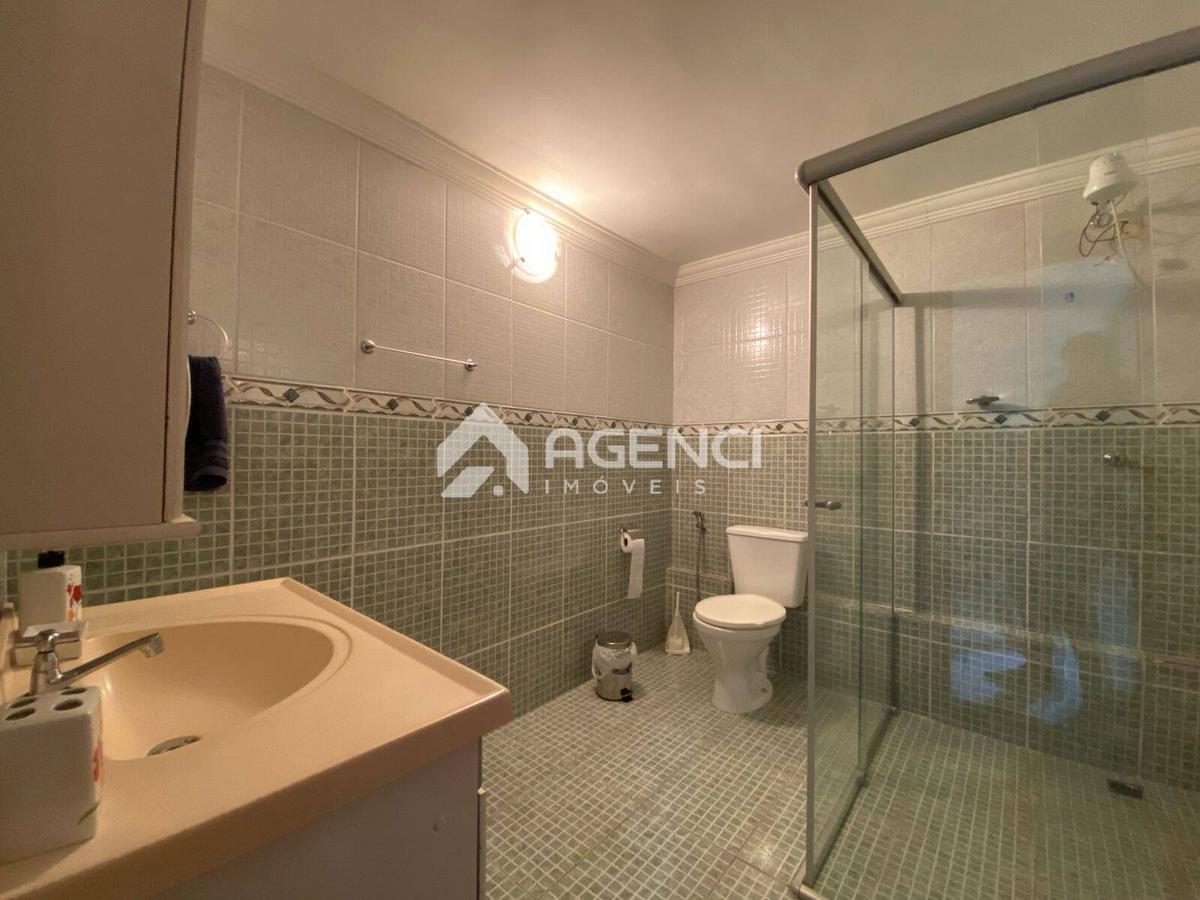 Casa, Arvoredo, 4 Quartos, 0 Vaga, 1 Suíte