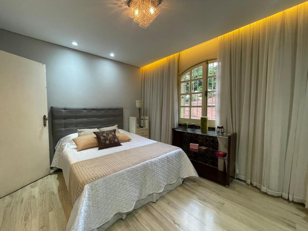 Casa, Santa Lúcia, 5 Quartos, 4 Vagas, 1 Suíte