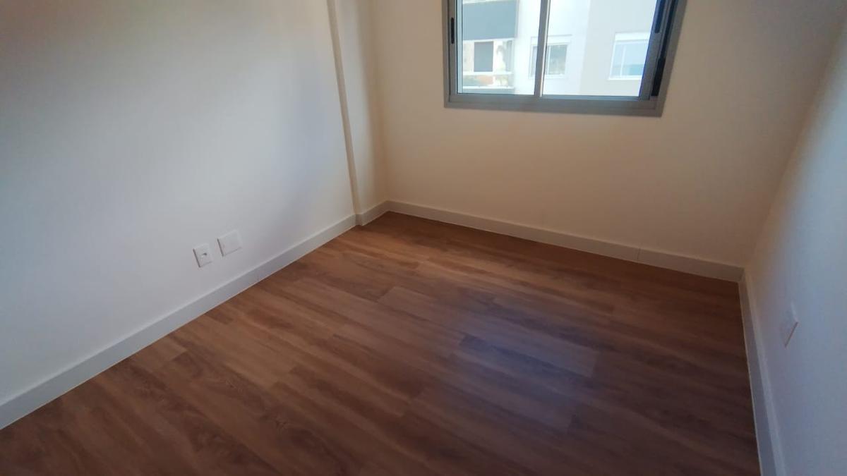 Apartamento, Sagrada Família, 3 Quartos, 2 Vagas, 1 Suíte