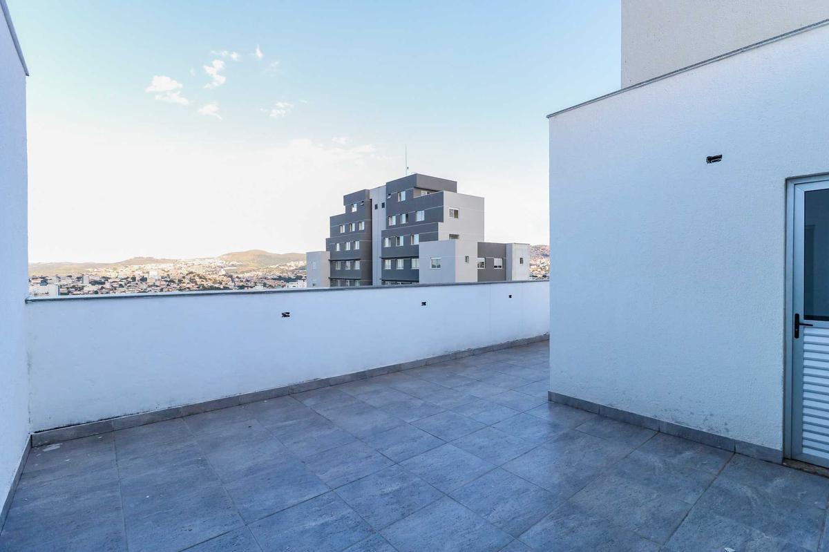 Cobertura, Sagrada Família, 2 Quartos, 2 Vagas, 1 Suíte