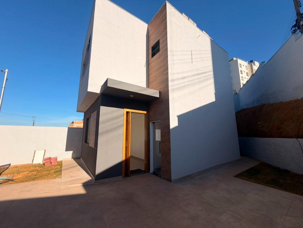 Casa, Manacás, 3 Quartos, 2 Vagas, 1 Suíte