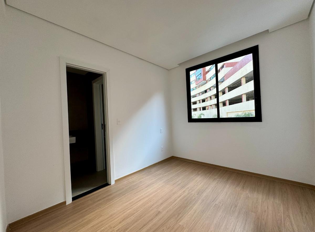 Apartamento, Luxemburgo, 3 Quartos, 2 Vagas, 1 Suíte