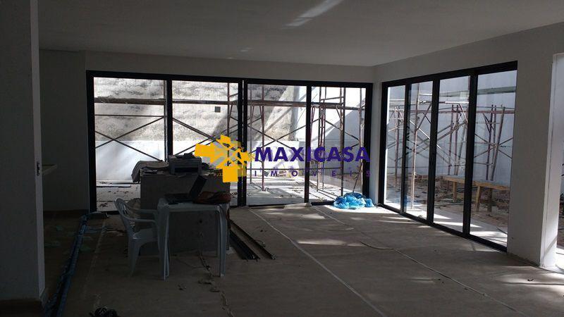 Casa, Planalto, 4 Quartos, 2 Vagas, 1 Suíte