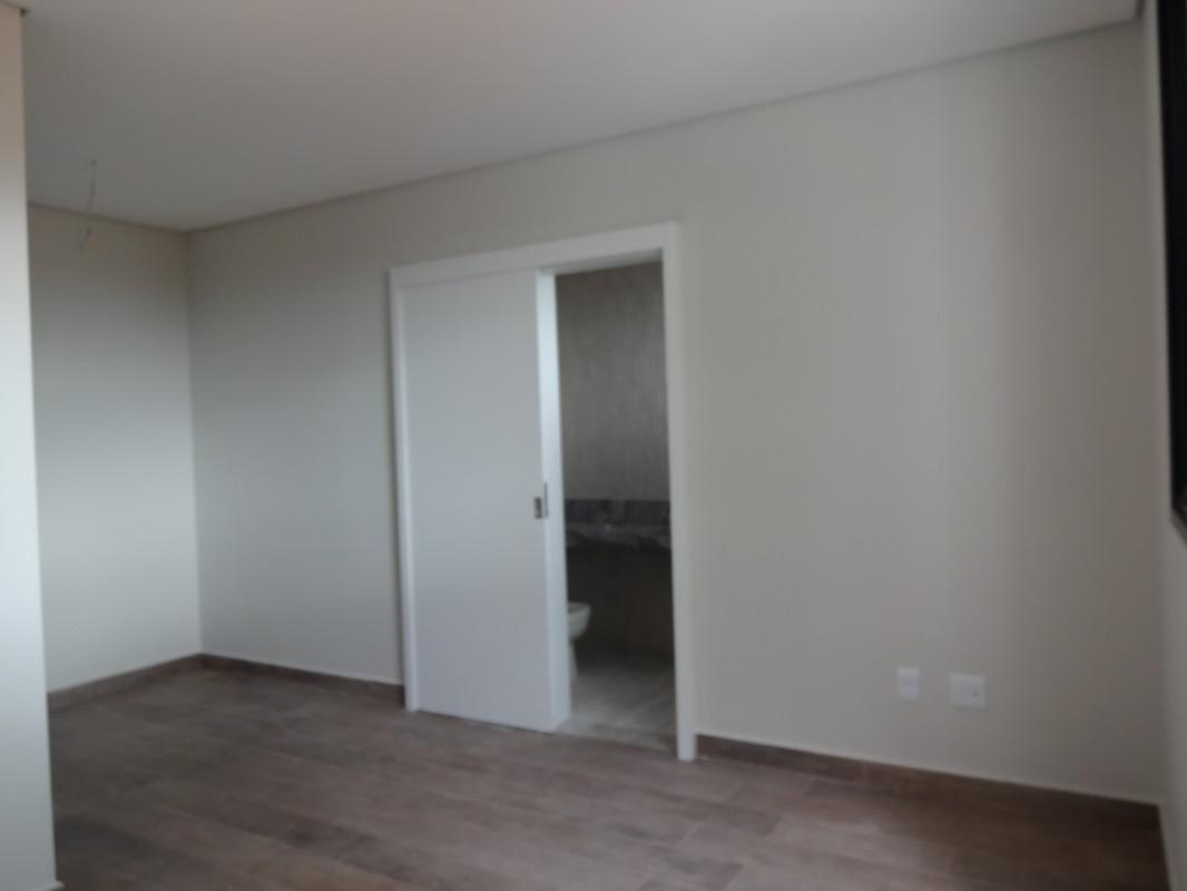 Apartamento, Jaraguá, 4 Quartos, 3 Vagas, 1 Suíte