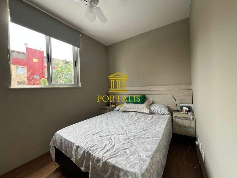 Apartamento, Sagrada Família, 2 Quartos, 1 Vaga