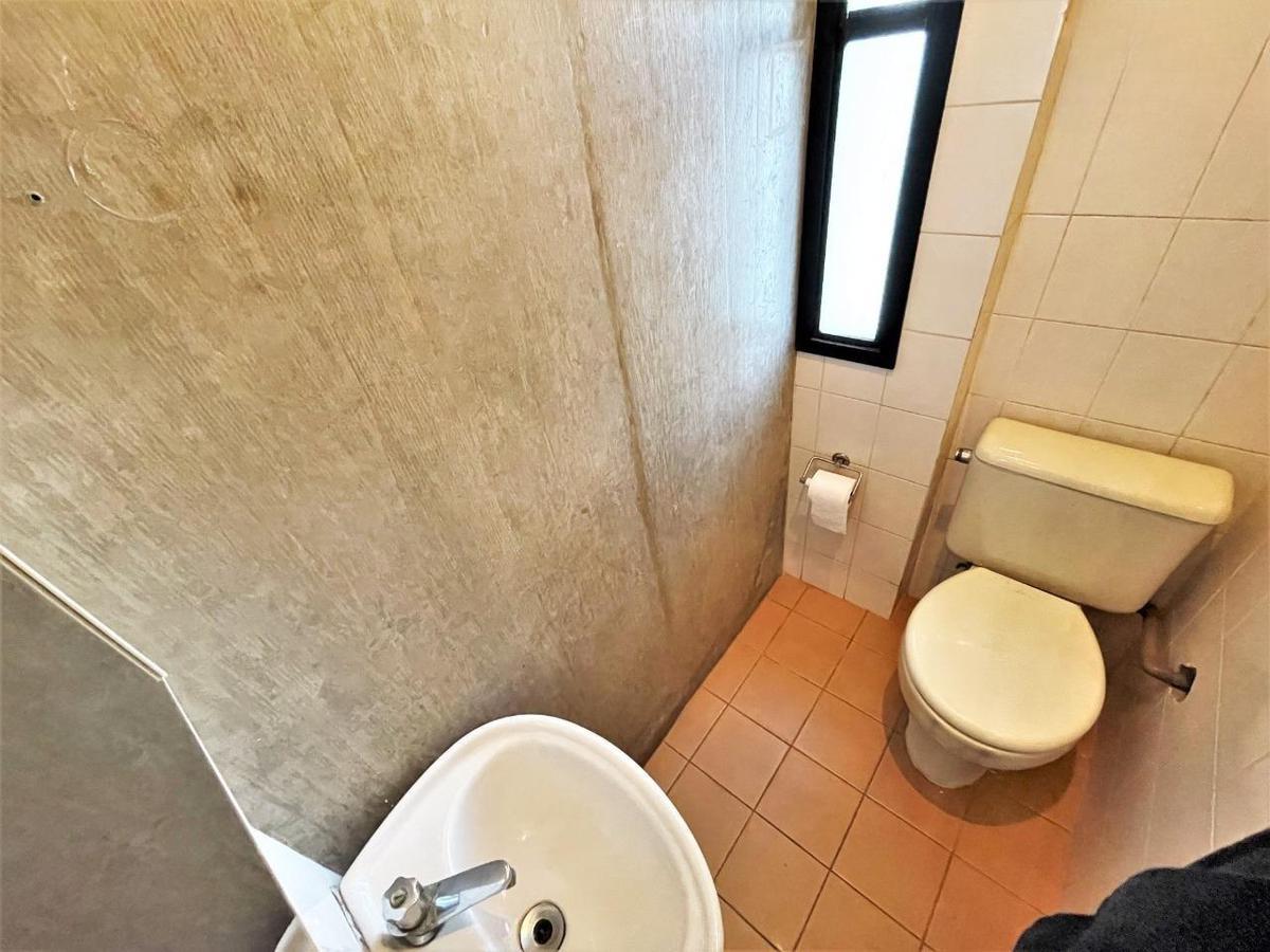 Sala, Luxemburgo, 0 Quarto, 1 Vaga