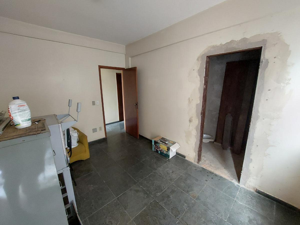 Prédio, Jardim América, 4 Quartos, 7 Vagas, 2 Suítes
