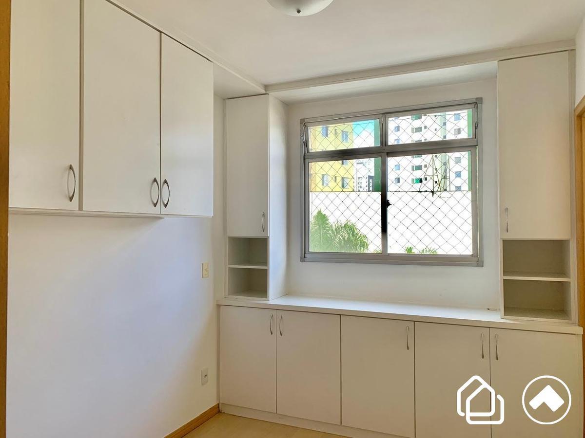 Apartamento, Estoril, 3 Quartos, 2 Vagas, 1 Suíte