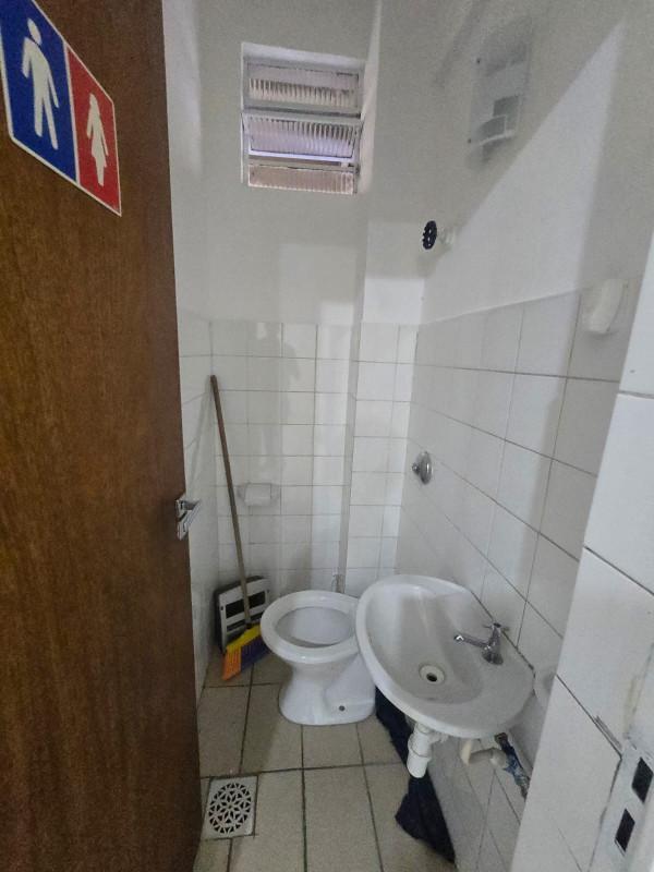 Sala, Ressaca, 0 Quarto, 1 Vaga