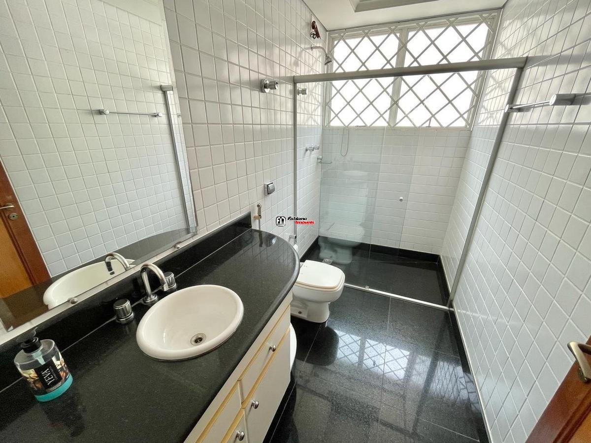 Casa, São Luiz (pampulha), 5 Quartos, 15 Vagas, 2 Suítes