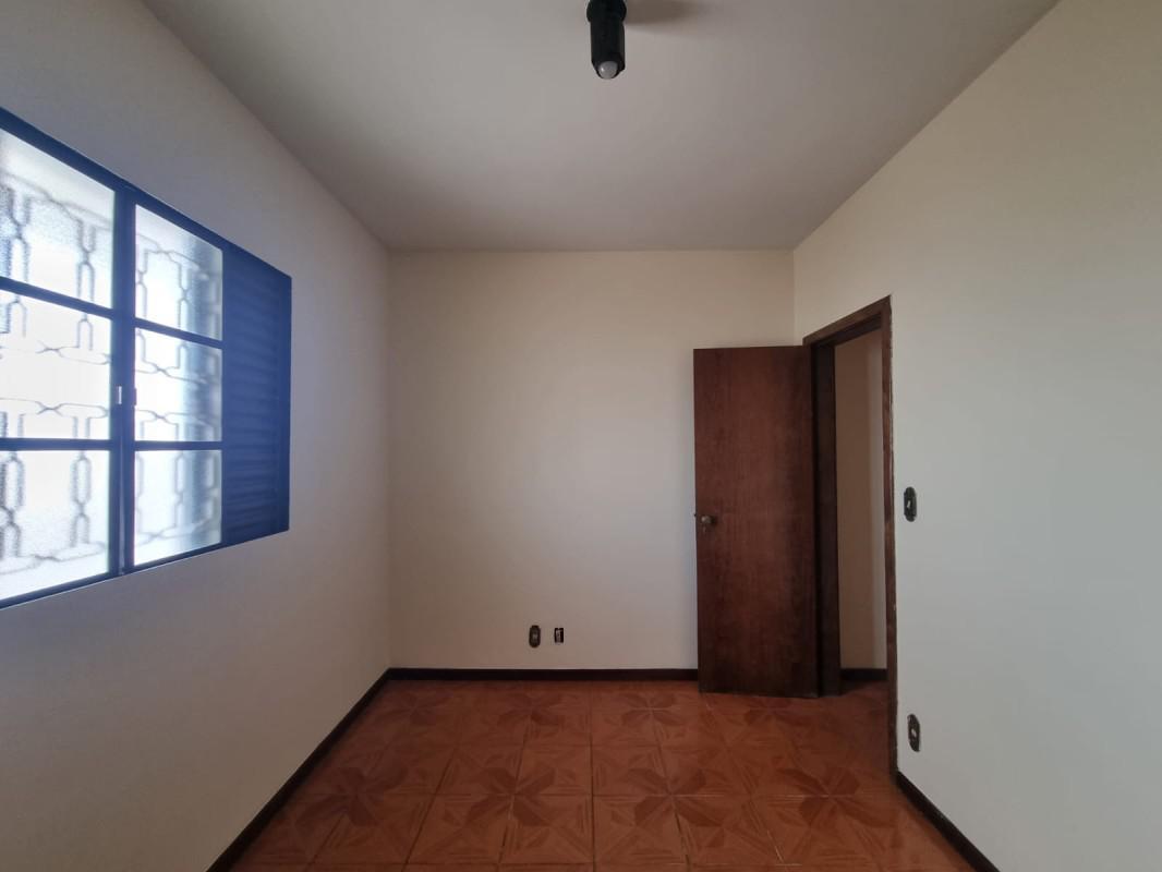 Cobertura, Jardim Riacho das Pedras, 4 Quartos, 2 Vagas, 1 Suíte