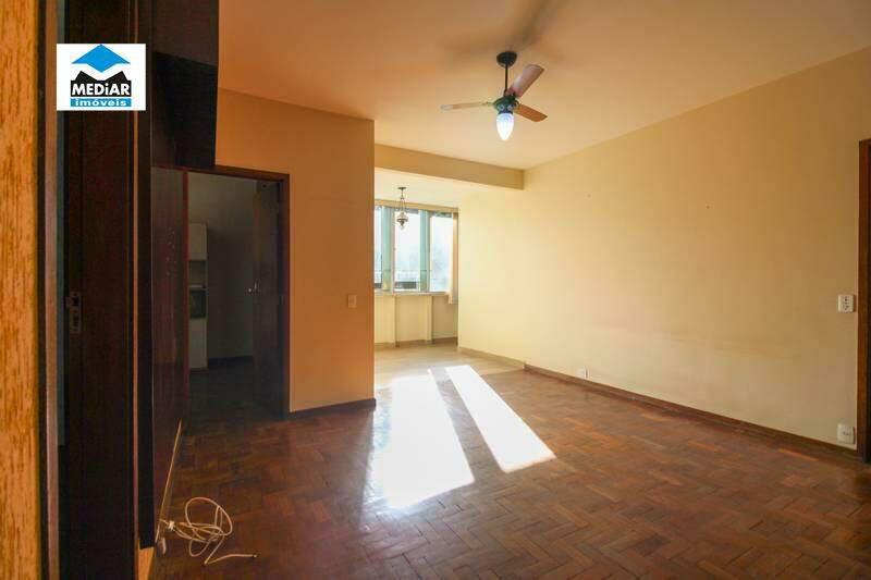 Apartamento, Funcionários, 4 Quartos, 2 Vagas, 1 Suíte