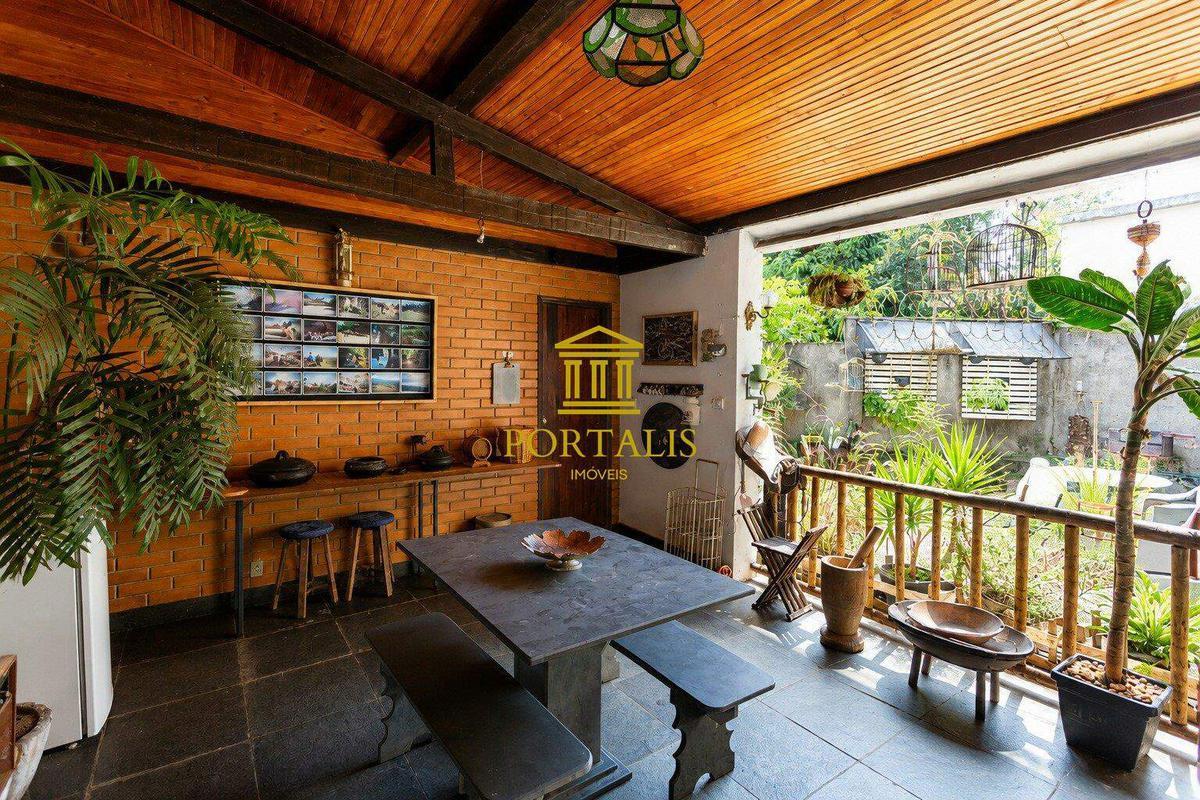 Casa, Serra, 3 Quartos, 3 Vagas, 2 Suítes