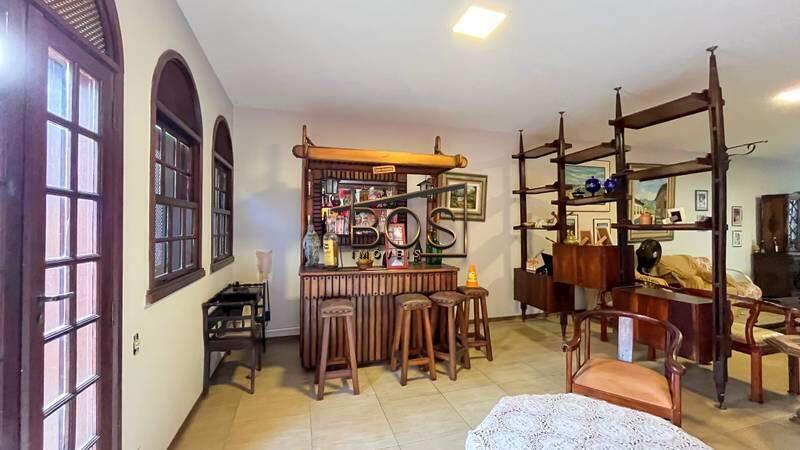 Casa, Serra, 7 Quartos, 8 Vagas, 2 Suítes