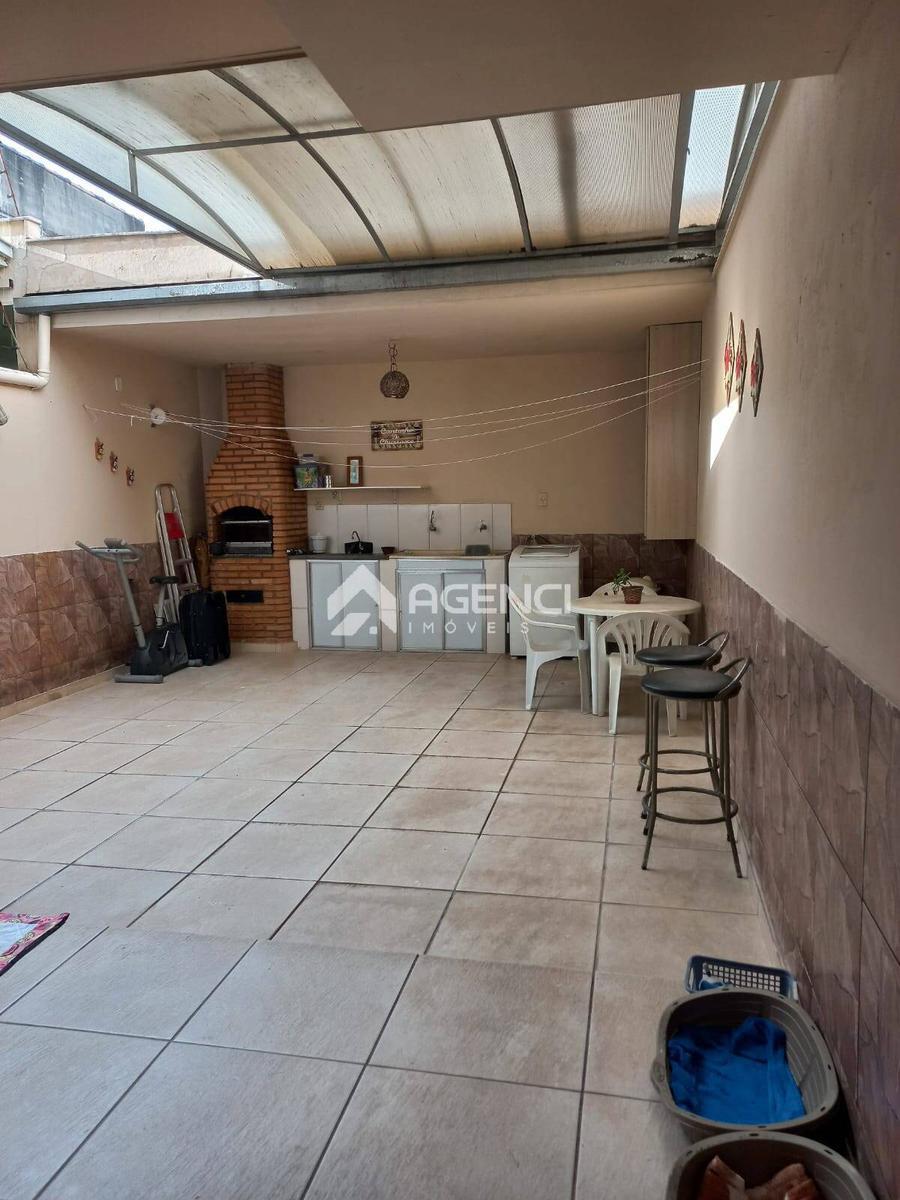 Casa, Santa Cruz Industrial, 3 Quartos, 0 Vaga, 1 Suíte