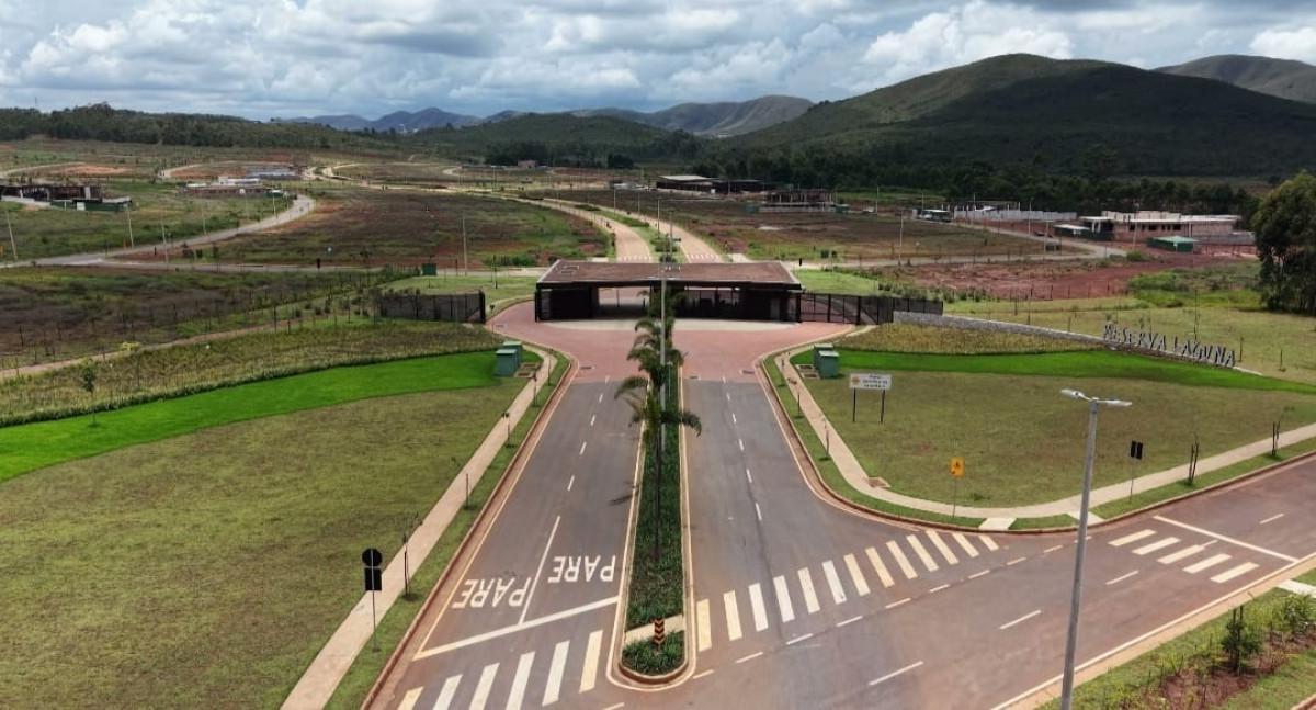 Lote, Alphaville - Lagoa dos Ingleses, 0 Quarto, 0 Vaga