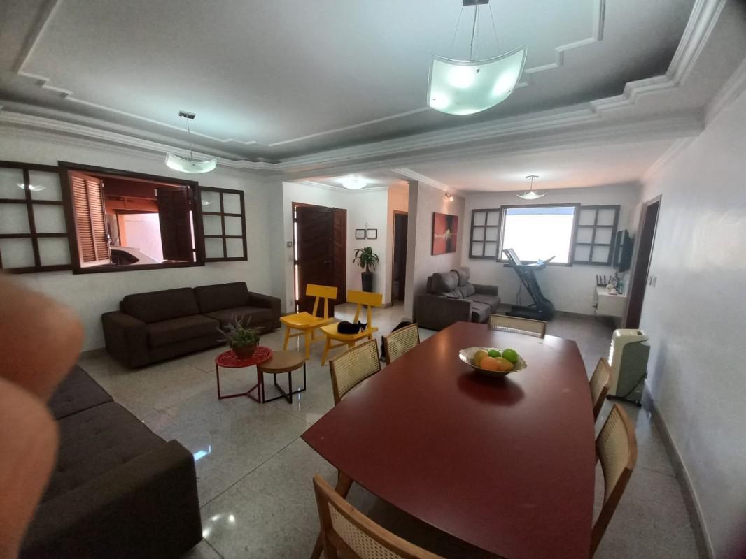 Casa, Caiçaras, 4 Quartos, 6 Vagas, 3 Suítes