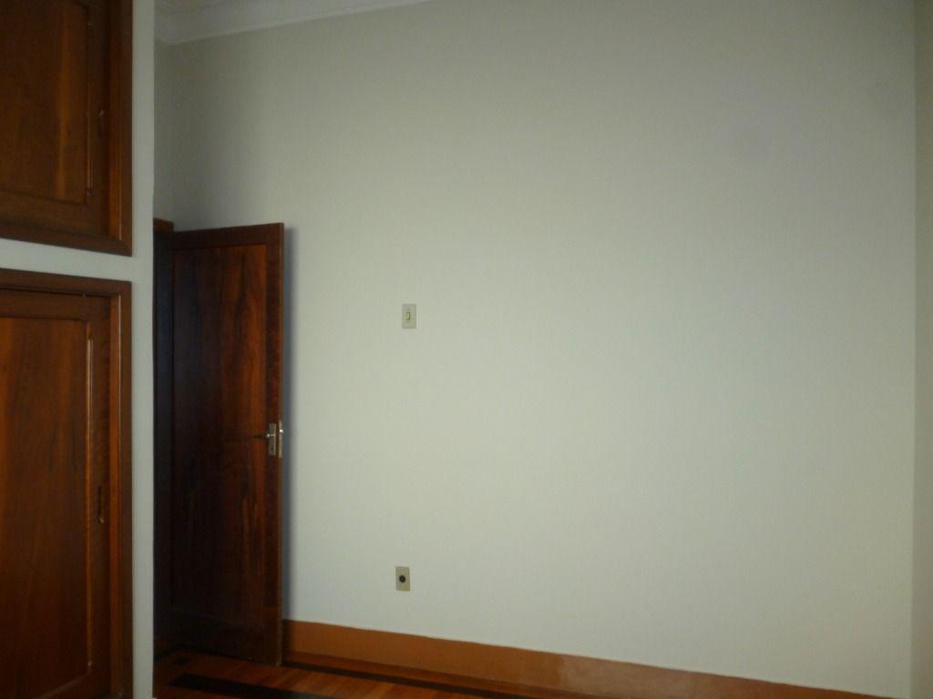 Casa, Centro, 4 Quartos, 3 Vagas
