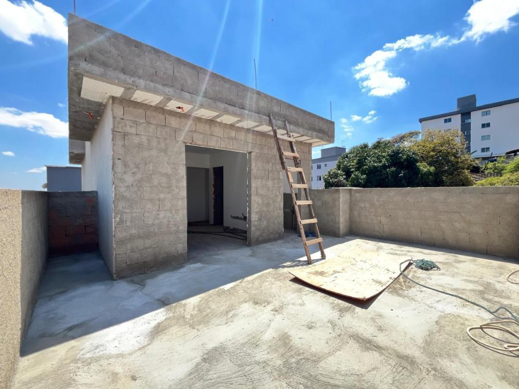 Cobertura, Conjunto Habitacional Vale do Jatobá, 2 Quartos, 1 Vaga, 1 Suíte