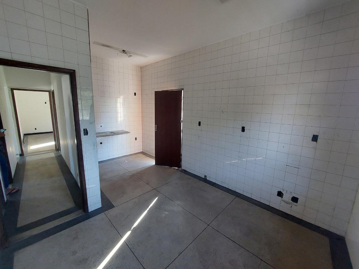 Casa Comercial, Padre Eustáquio, 10 Quartos, 10 Vagas, 1 Suíte