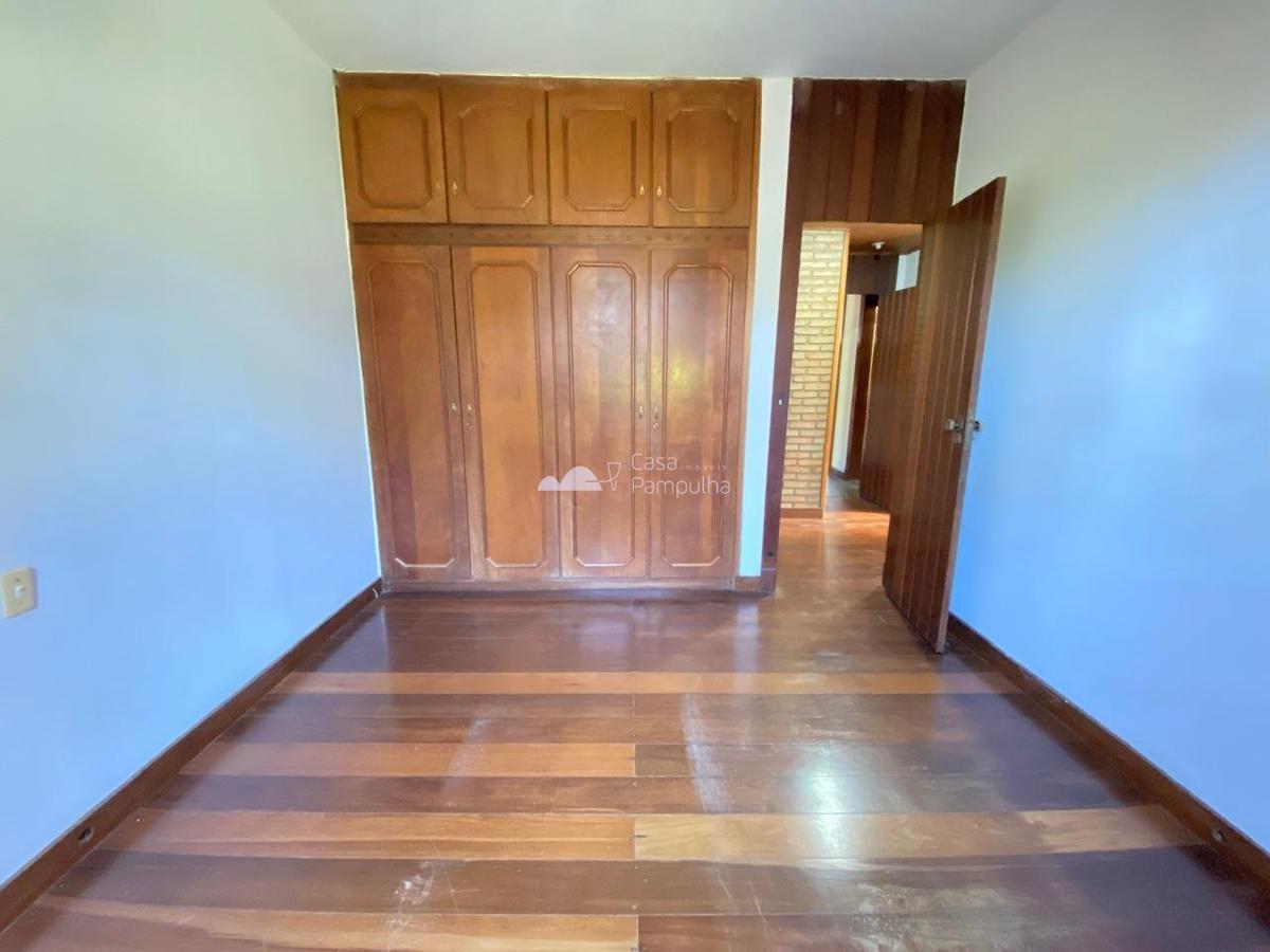 Casa, Braúnas, 3 Quartos, 8 Vagas, 1 Suíte