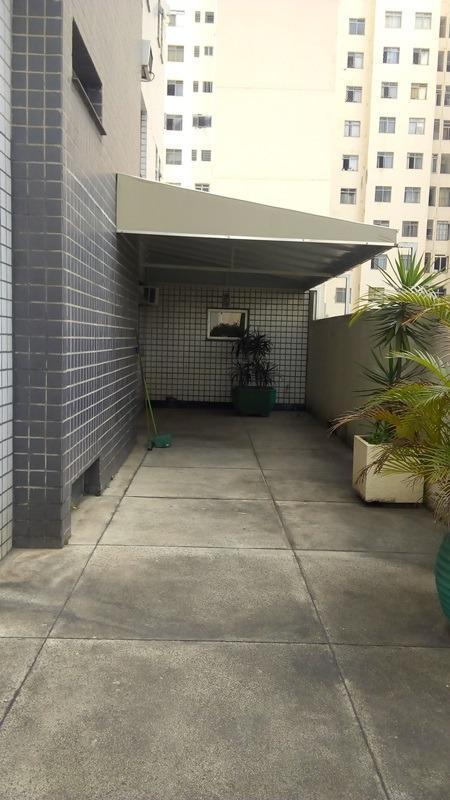 Sala, Barro Preto, 0 Quarto, 2 Vagas