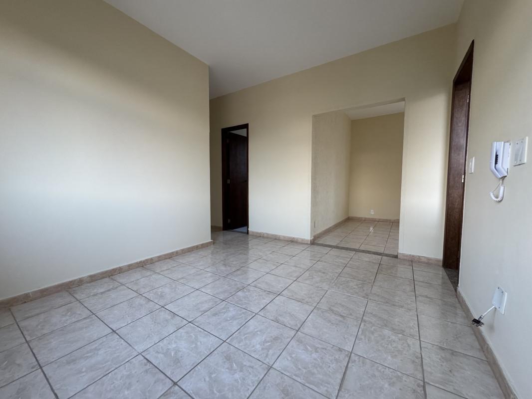 Apartamento, Sagrada Família, 3 Quartos, 2 Vagas, 1 Suíte