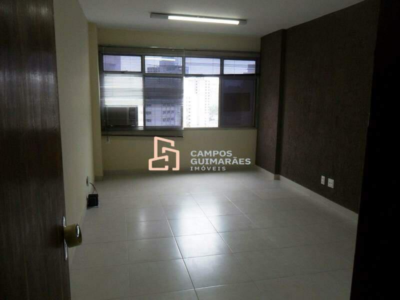 Sala, Centro