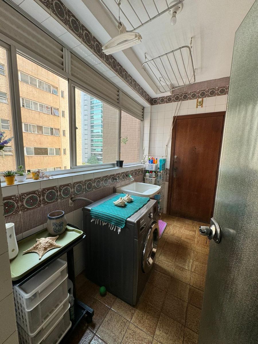 Apartamento, Funcionários, 4 Quartos, 2 Vagas, 1 Suíte