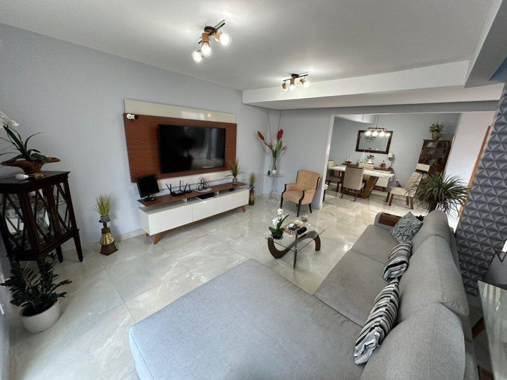 Casa, Masterville, 3 Quartos, 3 Vagas, 1 Suíte