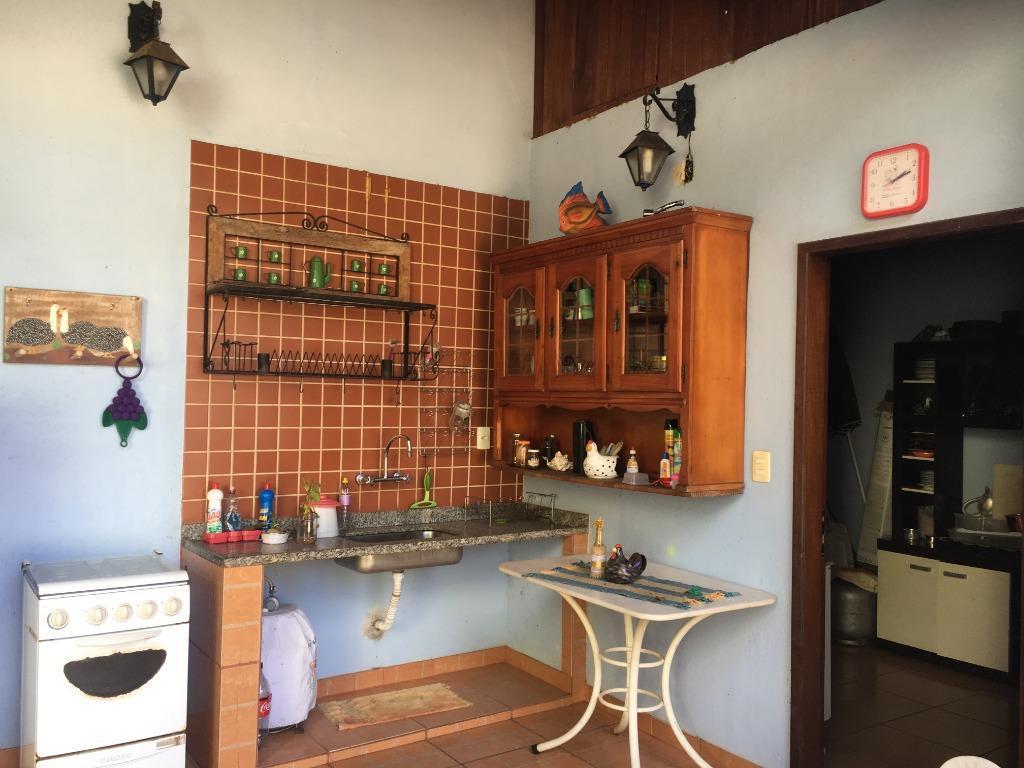 Fazenda, Pompeu, 2 Quartos, 0 Vaga