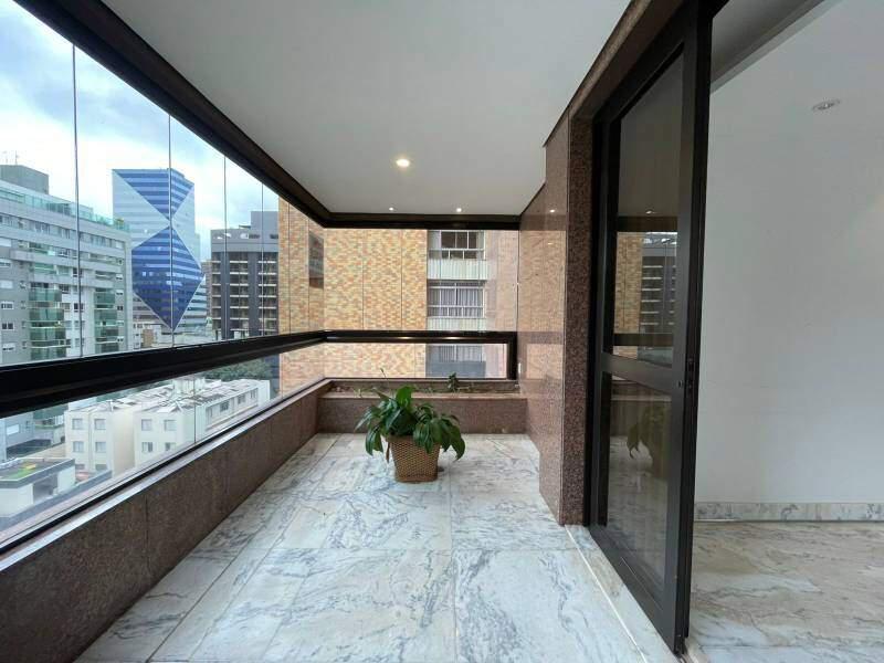 Apartamento, Lourdes, 4 Quartos, 3 Vagas, 2 Suítes