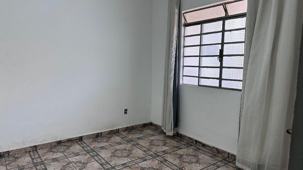 Casa, Itacolomi, 2 Quartos, 1 Vaga