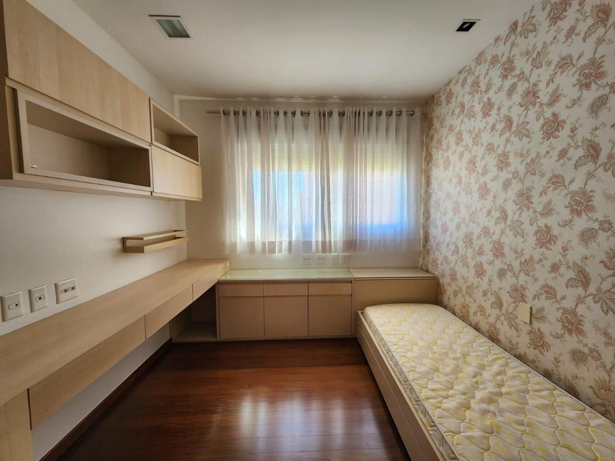 Apartamento, Funcionários, 4 Quartos, 3 Vagas, 2 Suítes