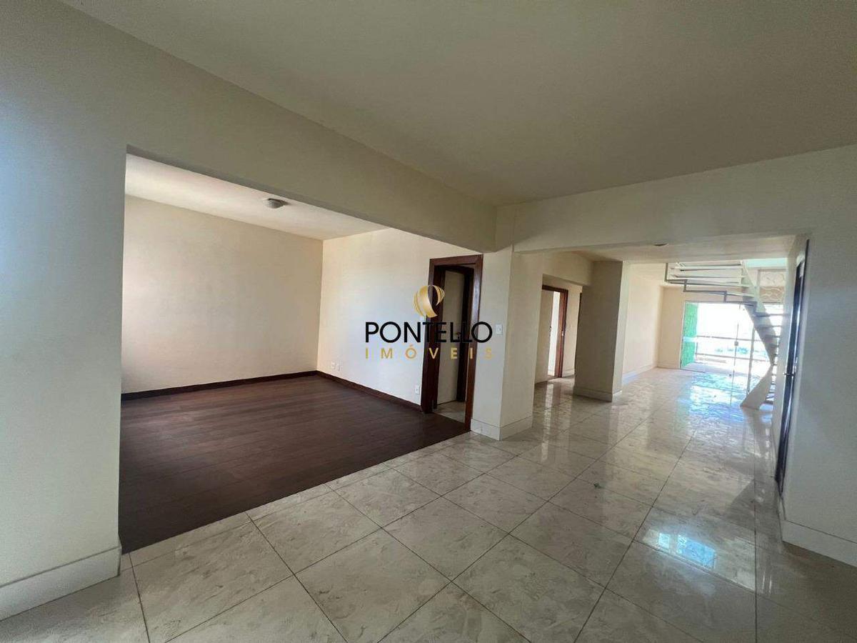 Cobertura, Centro, 4 Quartos, 2 Vagas, 1 Suíte