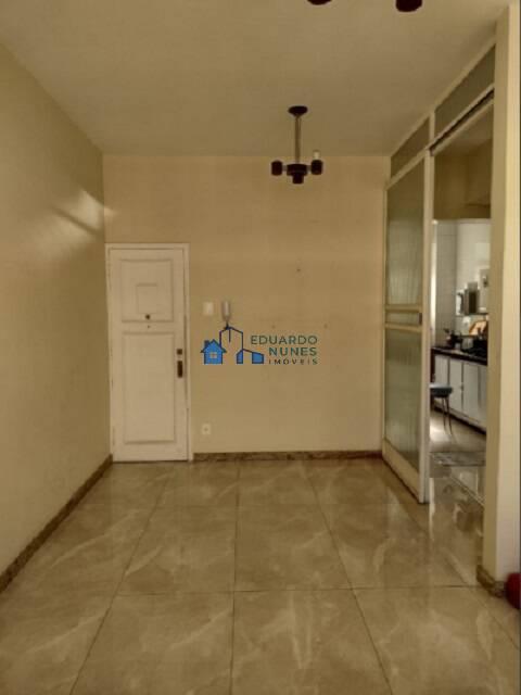 Apartamento, Centro, 3 Quartos, 0 Vaga, 1 Suíte