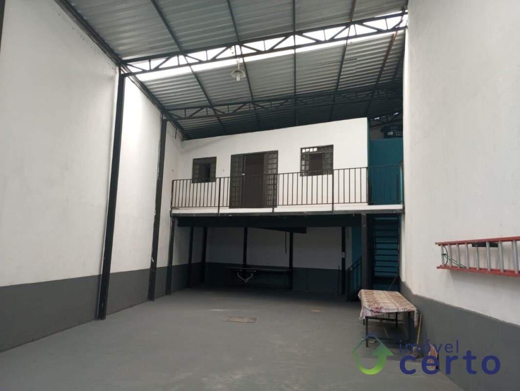 Galpão, São Cristóvão, 0 Quarto, 0 Vaga