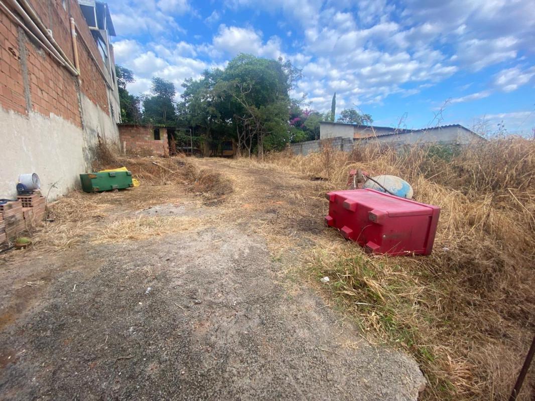 Lote, Aeronautas, 0 Quarto, 0 Vaga