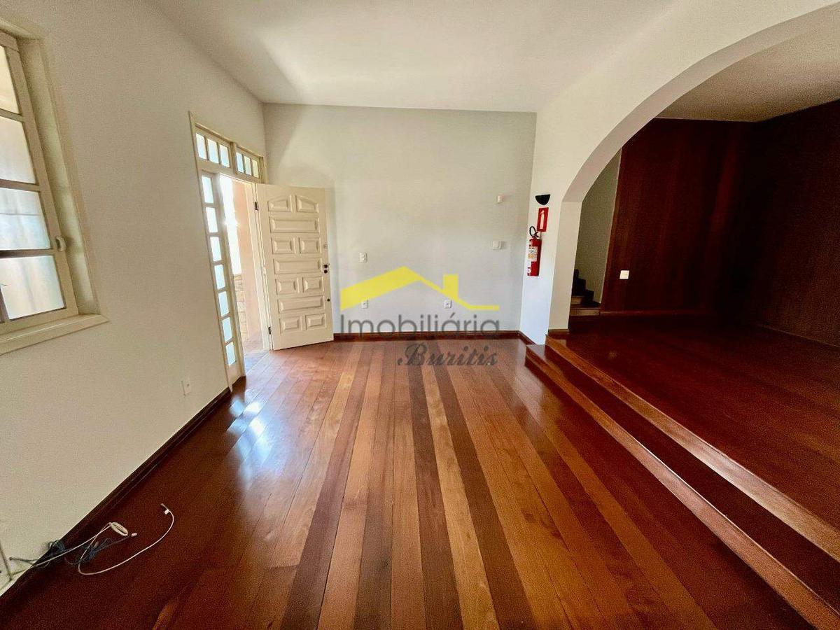 Casa, Havaí, 5 Quartos, 20 Vagas, 1 Suíte