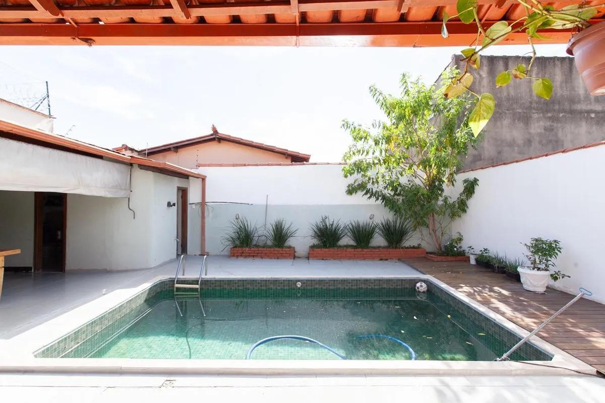 Casa, Santa Mônica, 4 Quartos, 4 Vagas, 1 Suíte