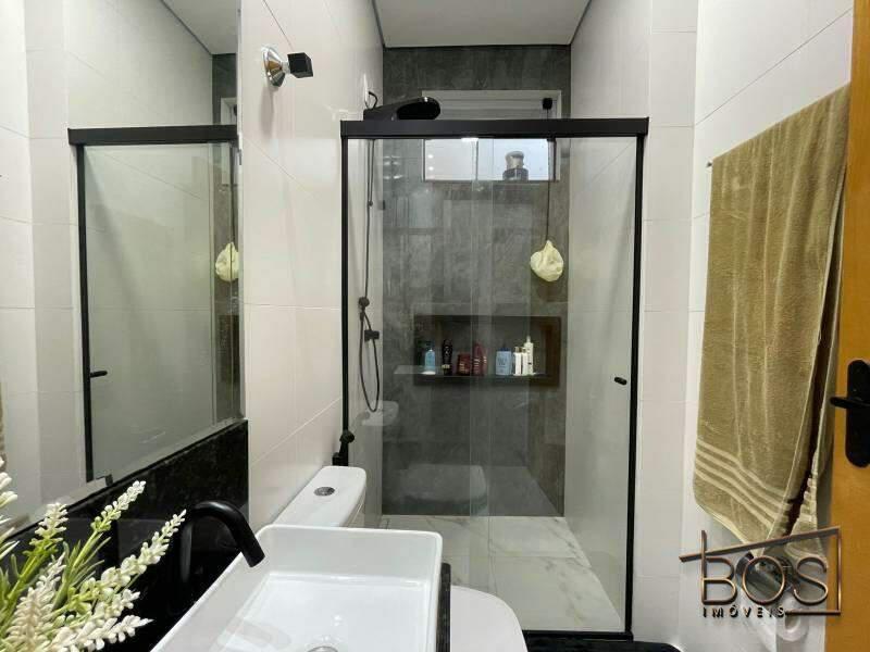 Casa, Santa Efigênia, 3 Quartos, 2 Vagas, 1 Suíte