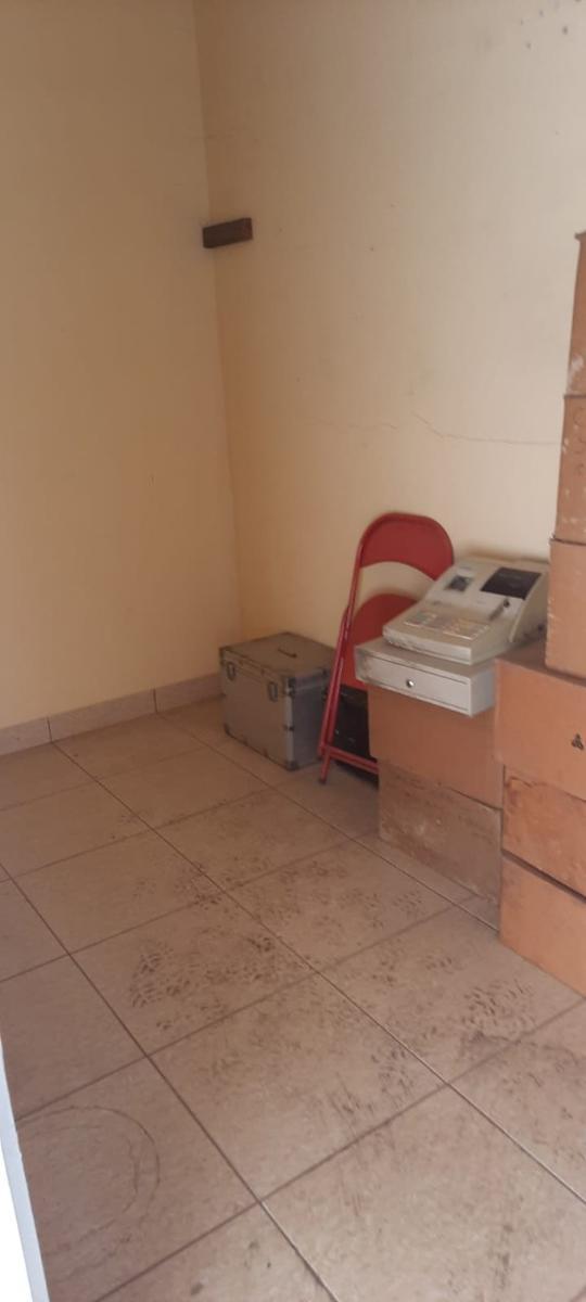 Casa Comercial, Floresta, 2 Quartos, 2 Vagas