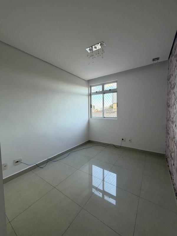 Apartamento, Sagrada Família, 3 Quartos, 2 Vagas, 1 Suíte
