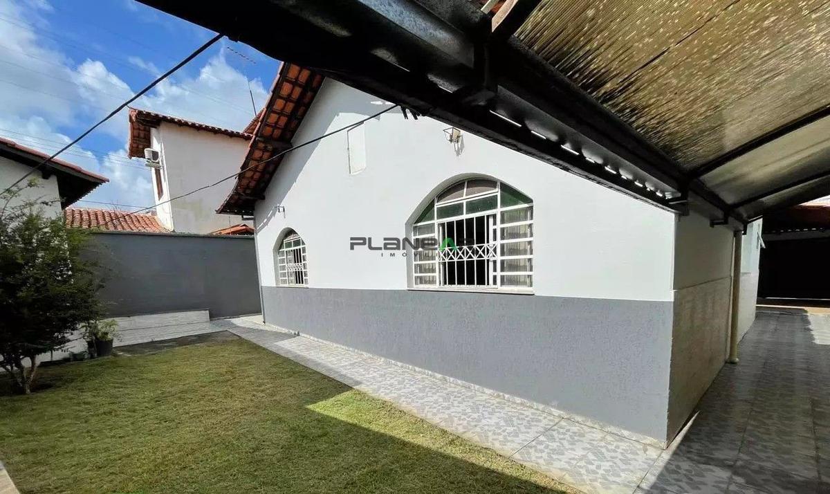 Casa, Jardim Riacho das Pedras, 3 Quartos, 6 Vagas, 2 Suítes