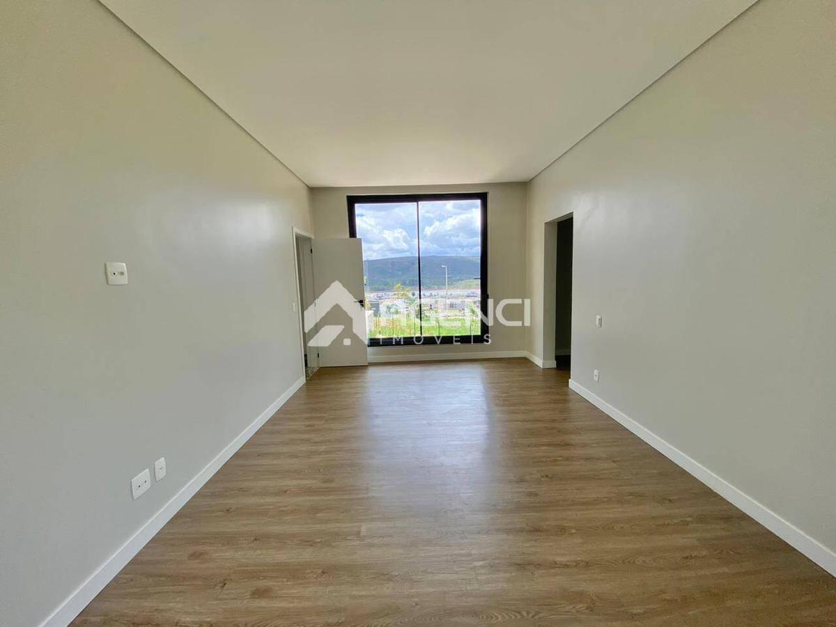 Casa, Alphaville - Lagoa dos Ingleses, 4 Quartos, 0 Vaga, 4 Suítes