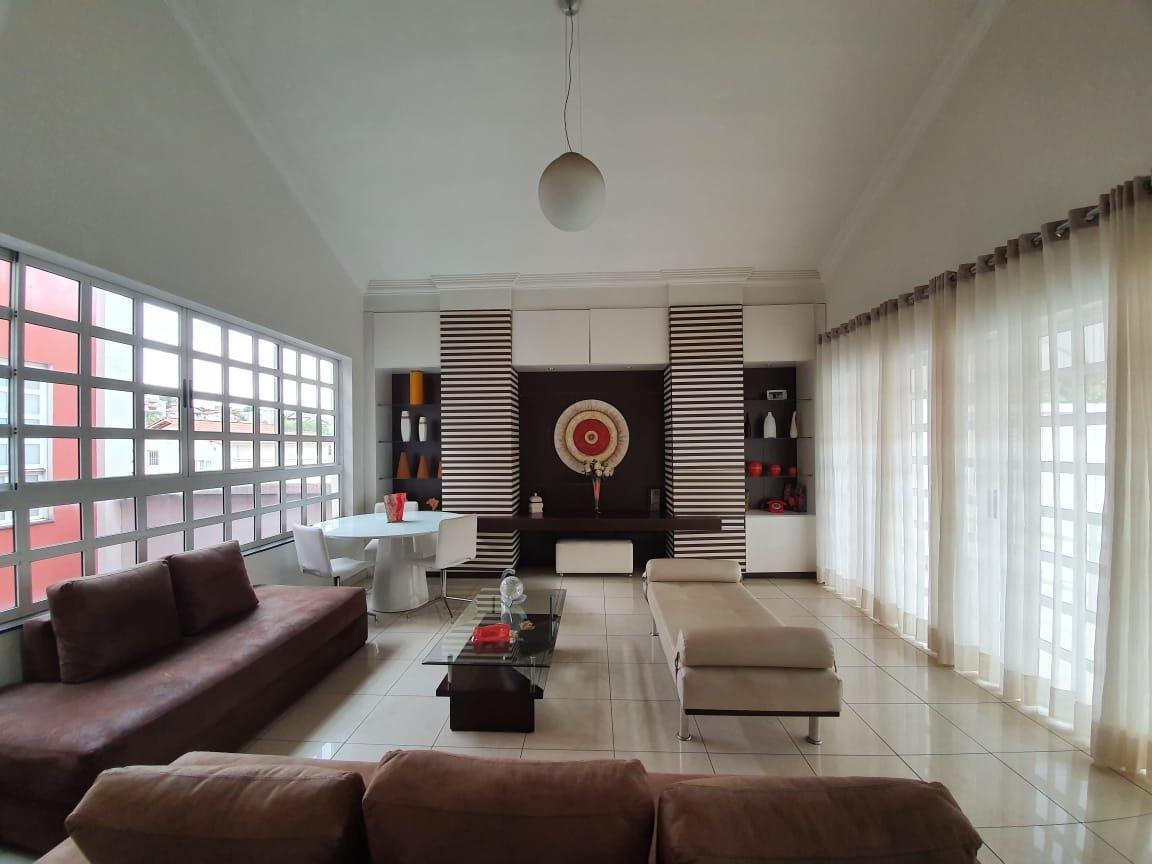 Casa, Jardim Riacho das Pedras, 4 Quartos, 6 Vagas, 3 Suítes