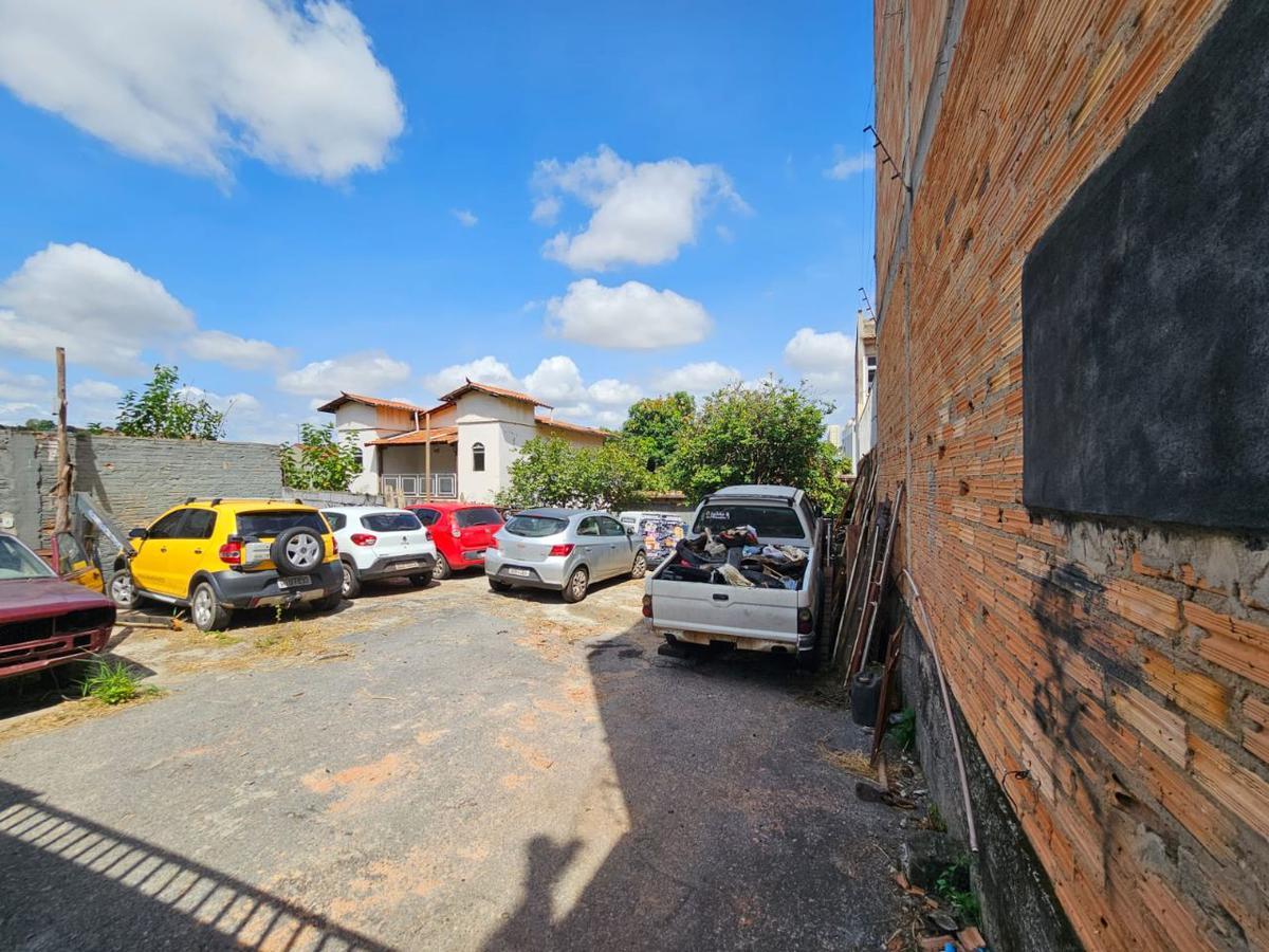 Lote, Ouro Minas, 0 Quarto, 20 Vagas