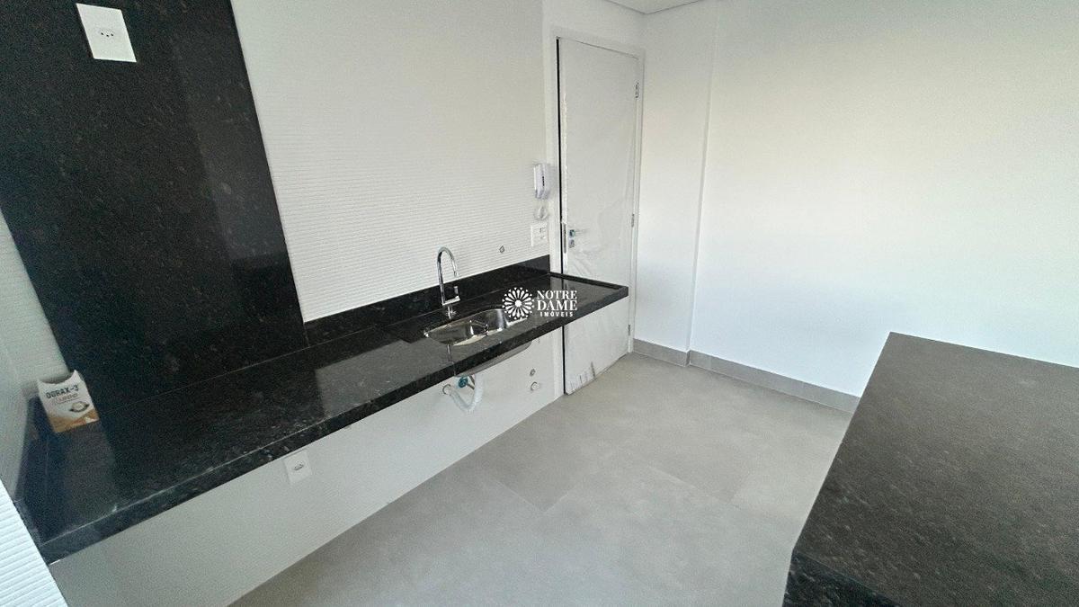 Apartamento, Sagrada Família, 3 Quartos, 2 Vagas, 1 Suíte