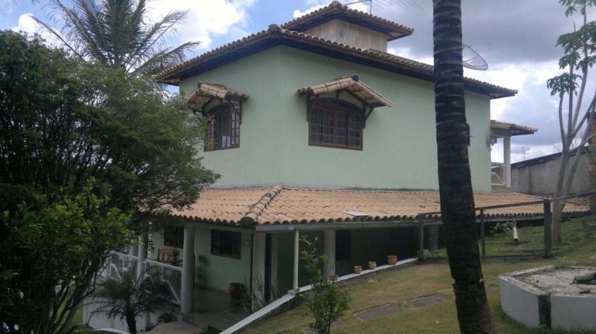 Casa, Centro, 3 Quartos, 4 Vagas, 2 Suítes