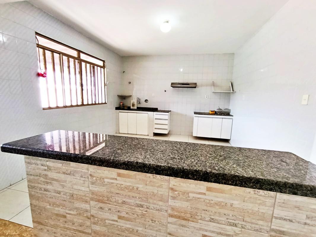 Casa, Caiçaras, 3 Quartos, 4 Vagas, 1 Suíte